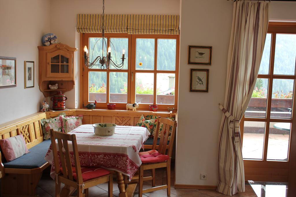 Apartments Pfeffermuehle Bad Kleinkirchheim Rom bilde
